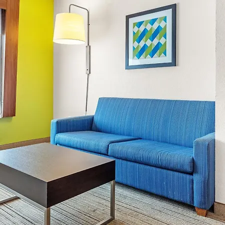 Holiday Inn Express & Suites Mobile - University Area By Ihg Exterior photo