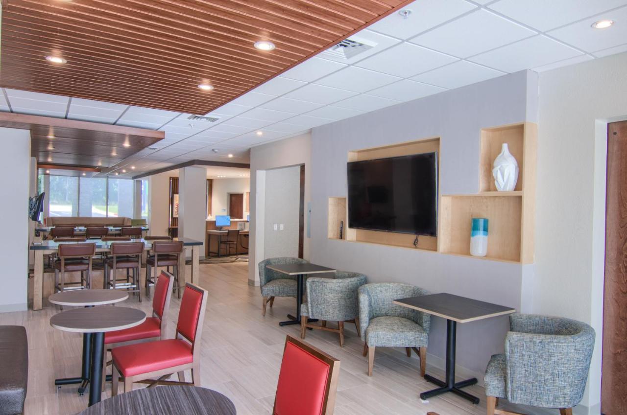 Express & - Area By Ihg 3*
