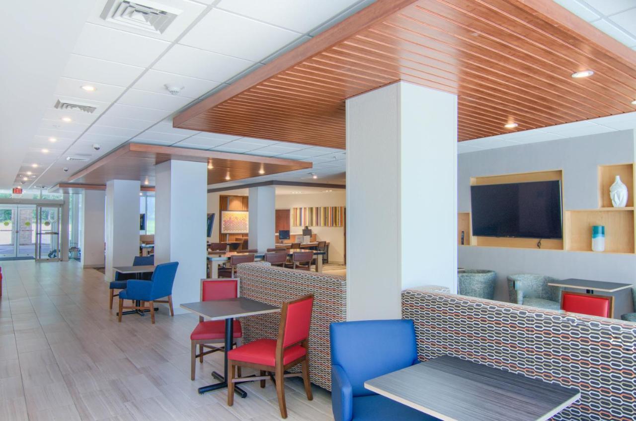 Express & - Area By Ihg Hotel